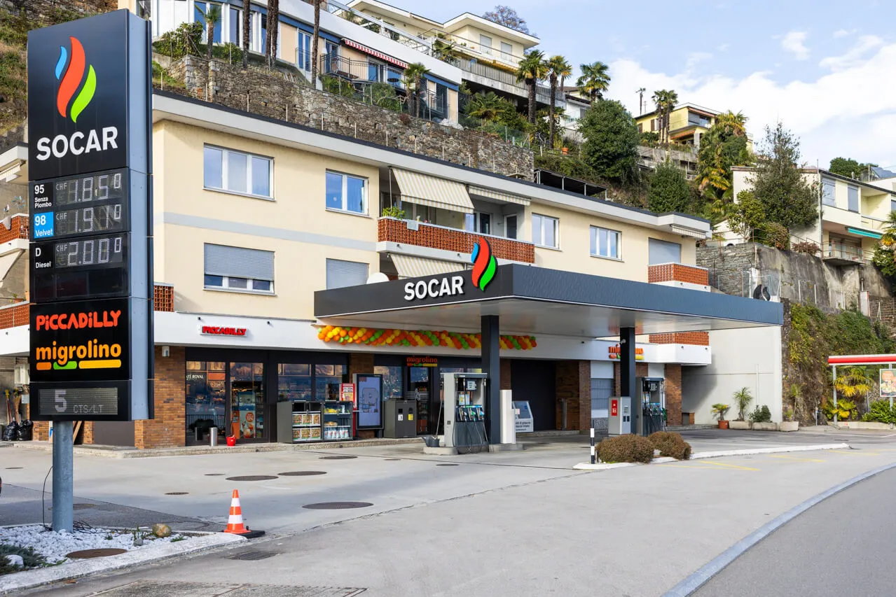 Piccadilly Brissago Via Ruggero Leoncavallo 62