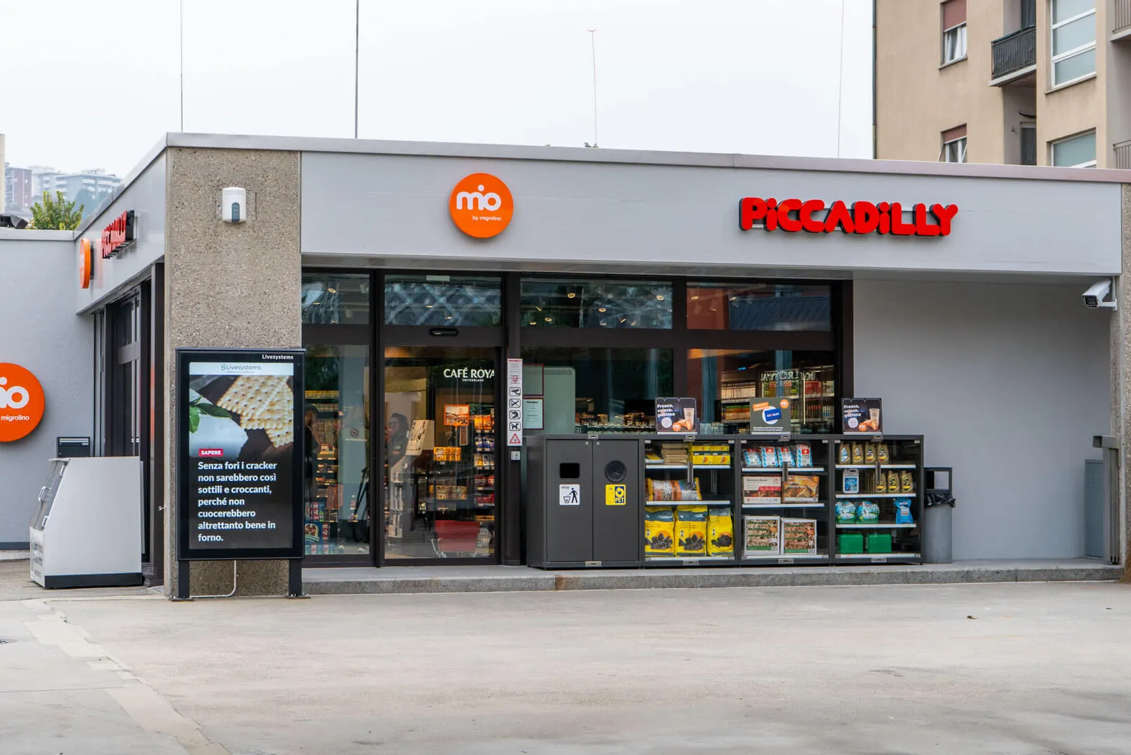 Piccadilly Chiasso Via Como 7