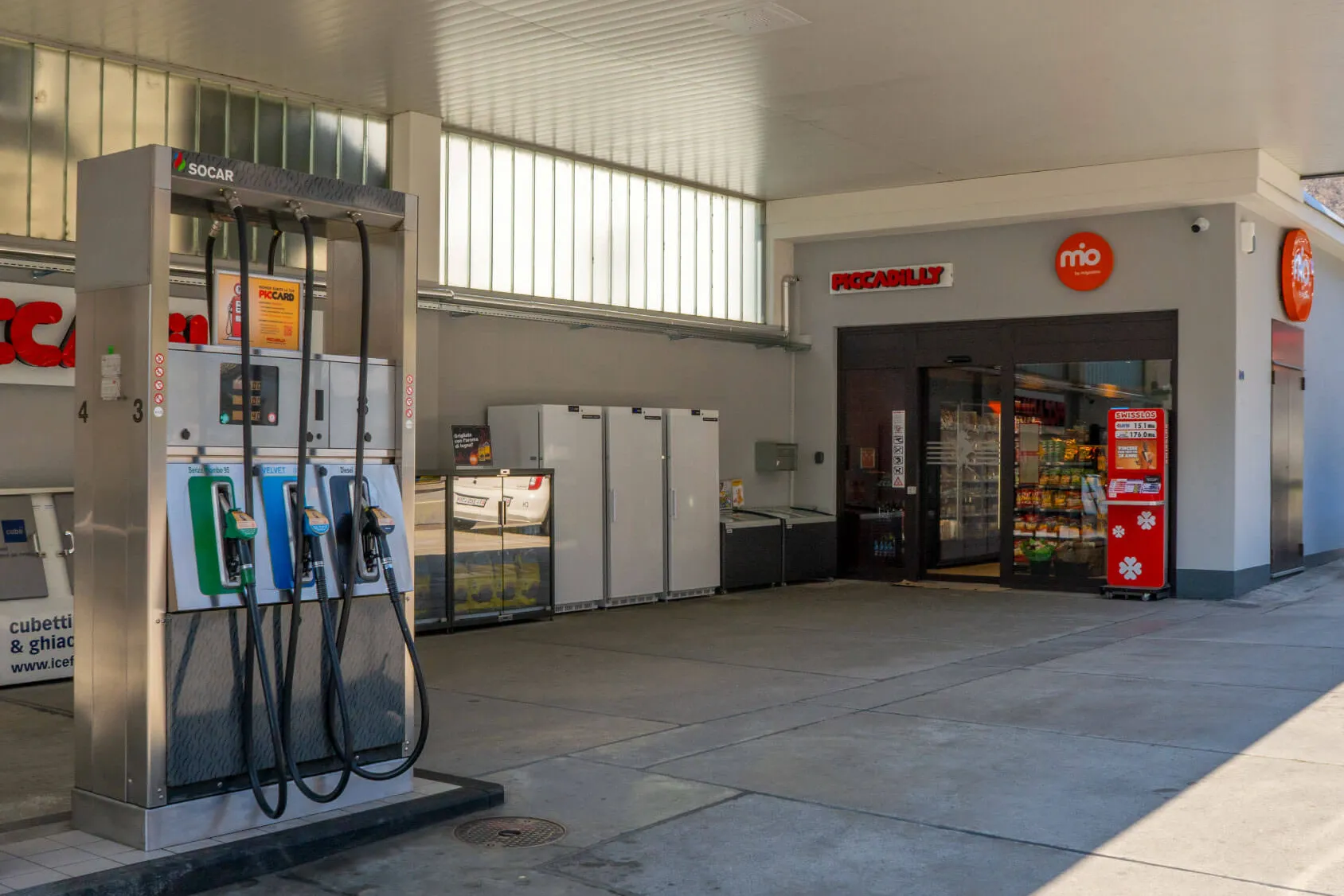 Piccadilly Biasca Esterno